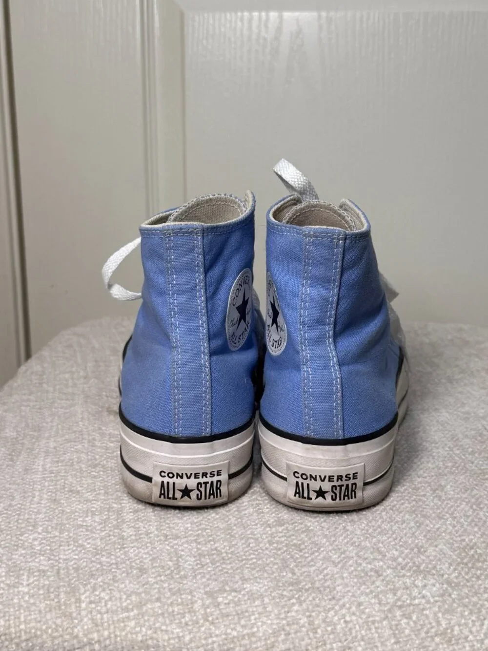Converse Chuck Taylor All Star Platform High Tops in Sky Blue (Women's Size 8.5)